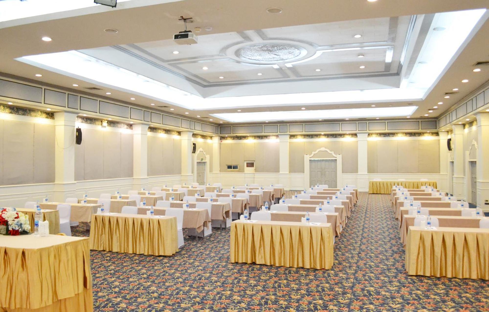 The Imperial Hotel & Convention Centre Phitsanulok Eksteriør billede